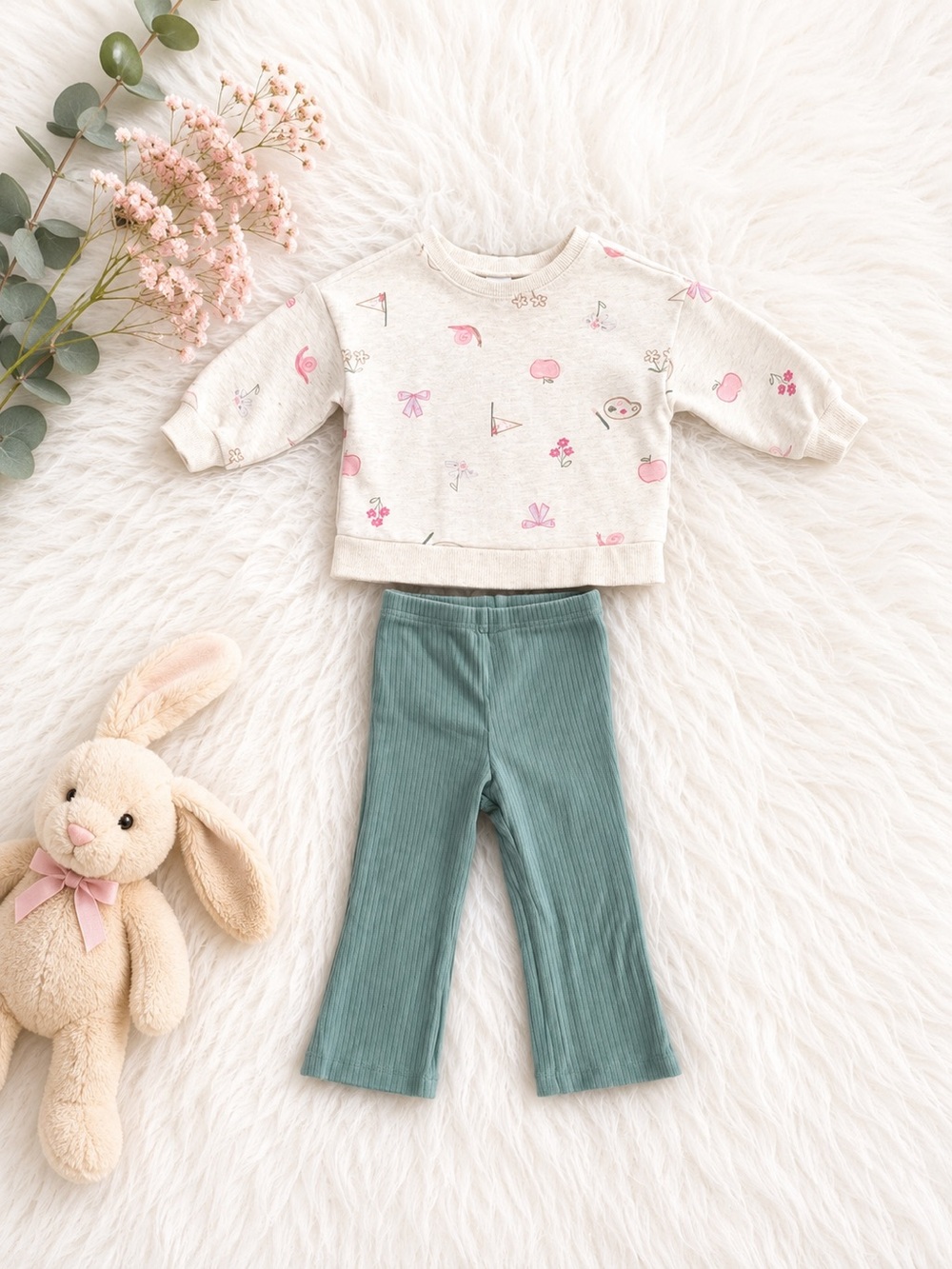 Carter’s 2-Piece Baby Outfit Set 18M Sweatshirt & Ribbed Pants